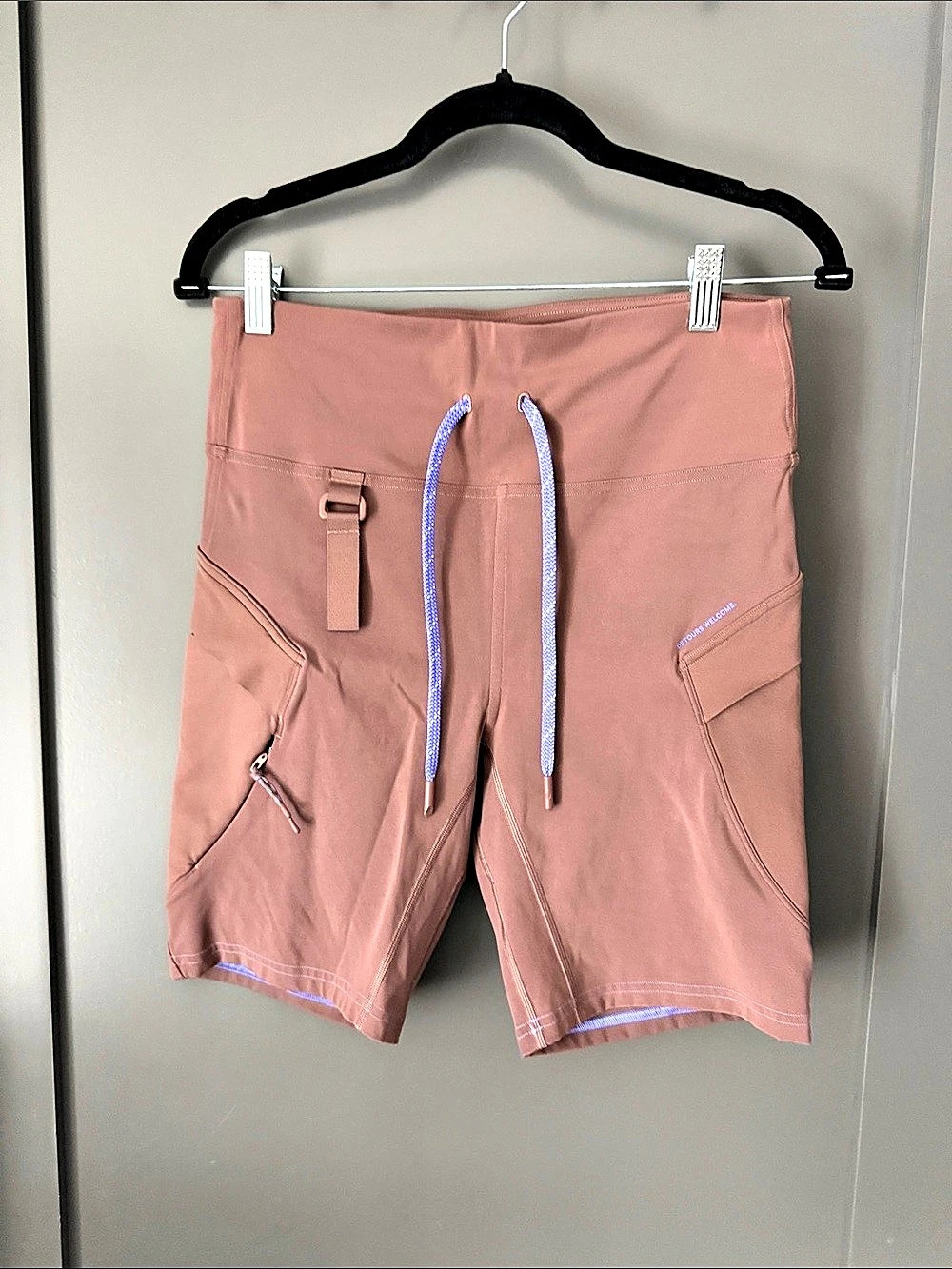 lululemon Multi-Pocket Cargo High-Rise Hiking Short 5" Brown 10